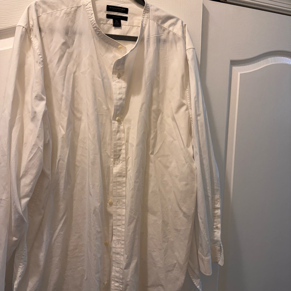 Banana Republic Men's White Mandarin collar (band collar) Button Down Shirt, XL